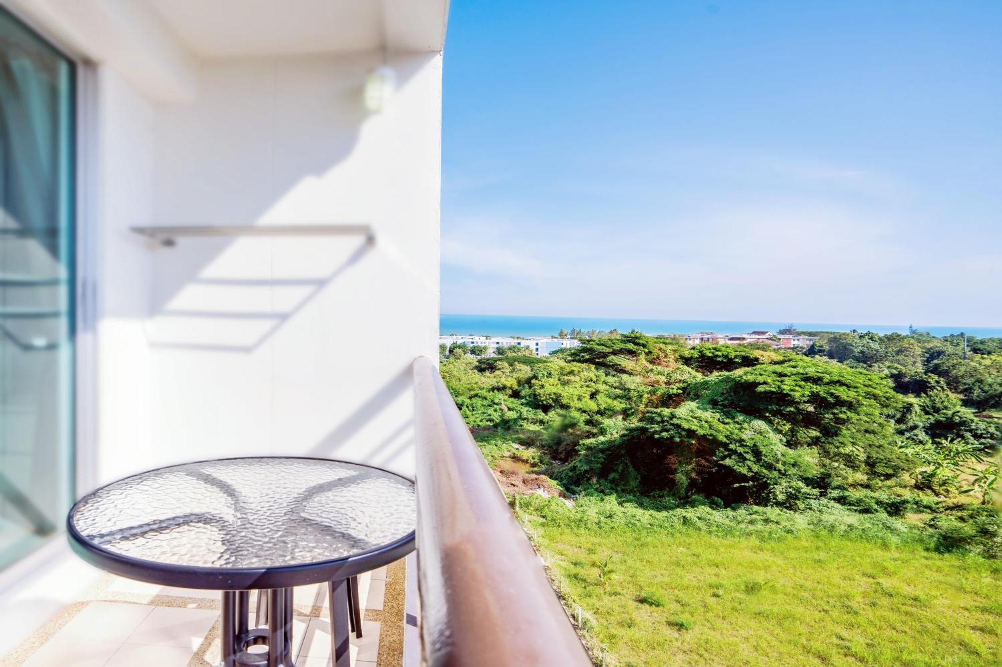 First Hua Hin - Happy Rent Apartment Bagian luar foto